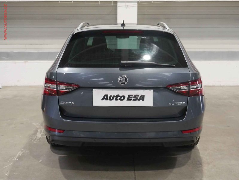 Škoda Superb (2016) 1.6 TDi, Navi, bixen - fotka 5 z 30