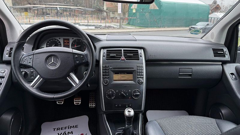 Mercedes-Benz Třídy B (2009) B180i 85kW *Klima*PDC* - fotka 19 z 22