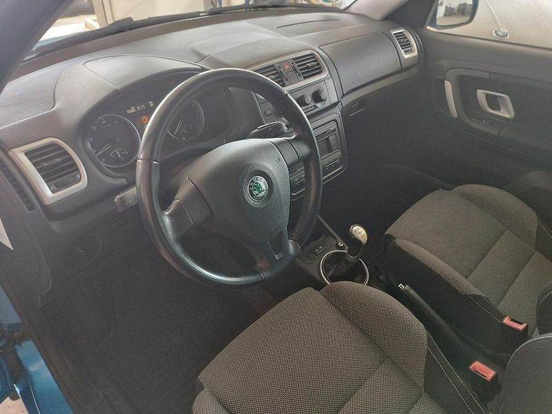 Škoda Roomster (2009) 1,6I,77KW,KLIMA,ALU SE.KNIHA - fotka 19 z 29