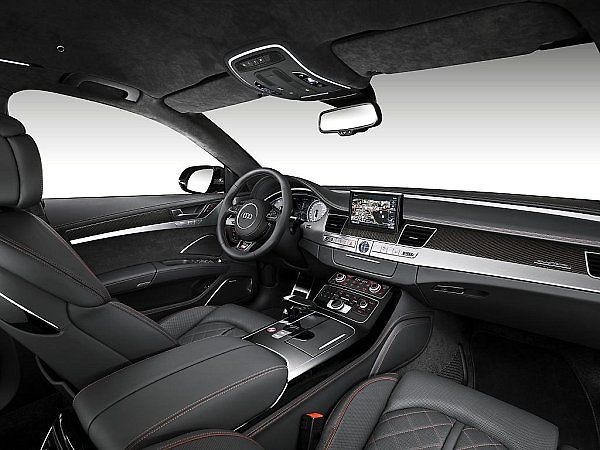 Audi S8 plus.