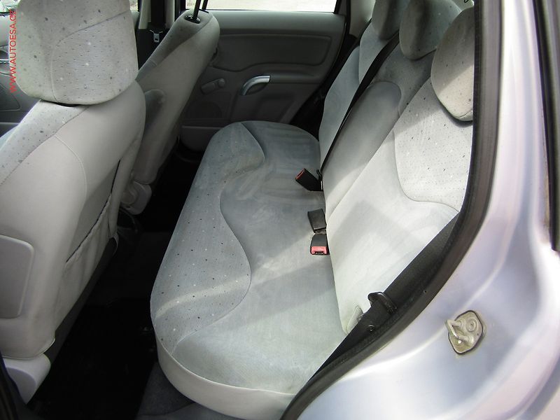Citroën C3 (2003) 1.4i, Klima - fotka 10 z 15