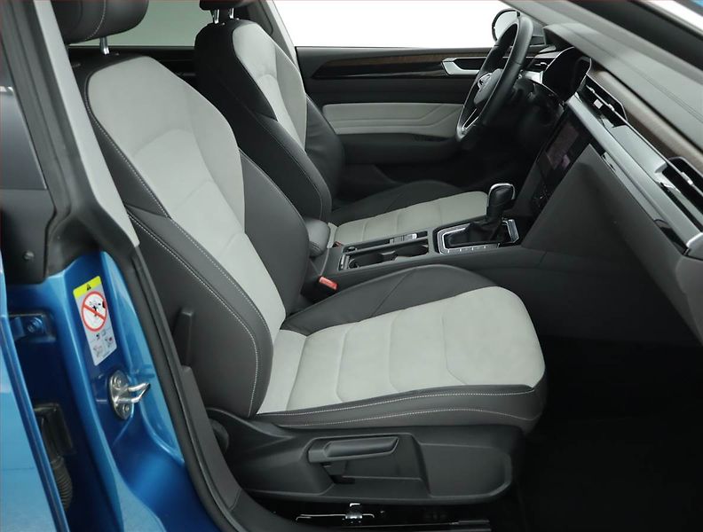 Volkswagen Arteon (2021) Elegance 2.0 TSI - fotka 9 z 17