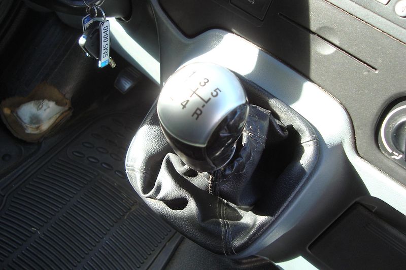Ford Transit (2010) 300L, 2.2 TDCi - fotka 31 z 51