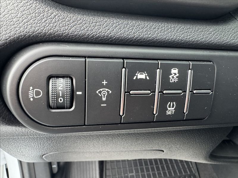 Kia Ceed 1,0 T-GDi FRESH DPH 1.maj. ČR - fotka 25 z 50