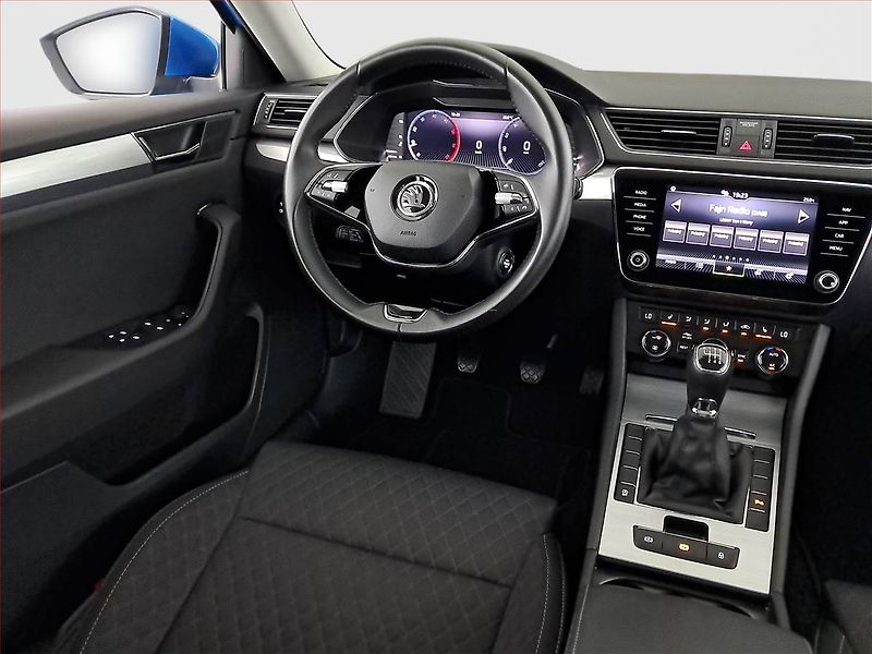 Škoda Superb (2022) Ambition 2.0 TDI - fotka 7 z 19