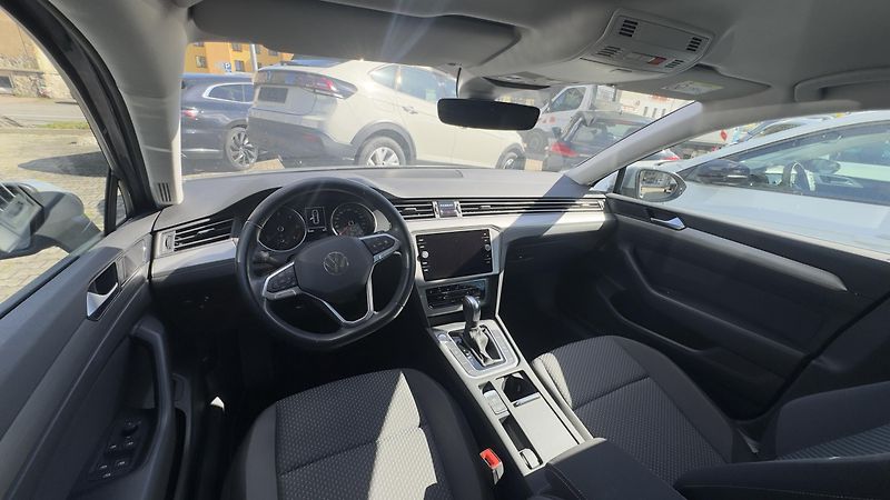 Volkswagen Passat (2024) 2.0TDI DSG Nez.Topení 48000KM - fotka 12 z 12