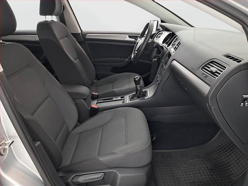 Volkswagen Golf (2016) 1.2 TSI, Serv.kniha, Tempomat - fotka 9 z 16