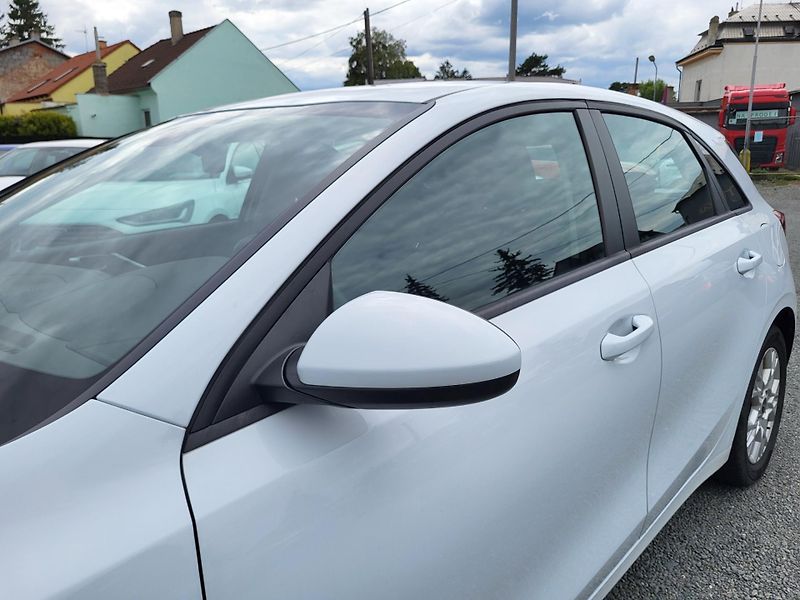 Kia Ceed 1.5 T-GDI 118kW *ČR - fotka 33 z 47