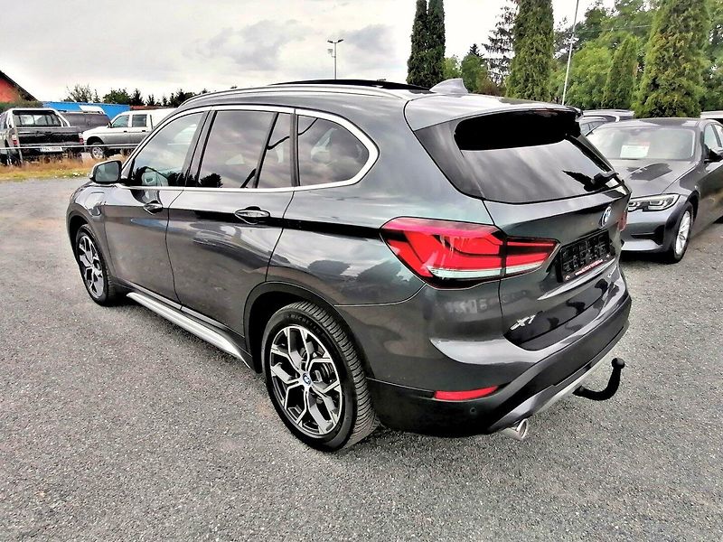 BMW X1 (2022) xDrive25eA Plug-in Hybrid - fotka 5 z 41