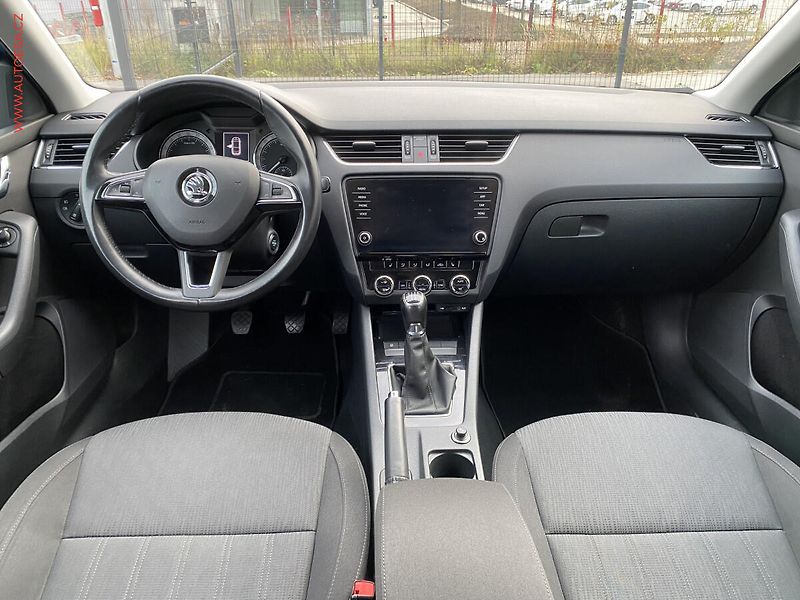 Škoda Octavia (2017) 1.6TDi, ČR, STK11/27 - fotka 8 z 18