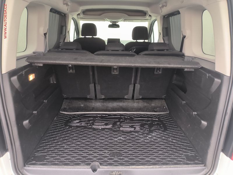 Toyota ProAce City Verso (2022) 1.5D-4D, 1.maj,ČR, Family - fotka 7 z 24