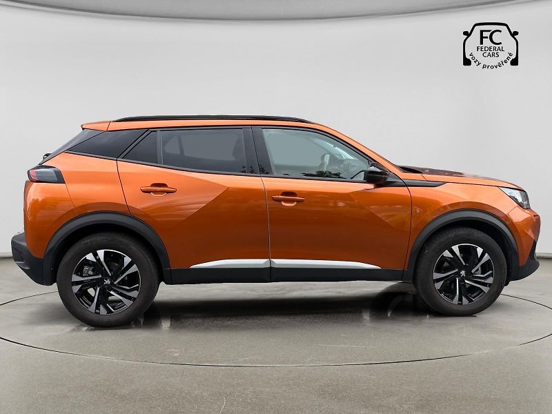 Peugeot 2008 (2023) ALLURE PACK PureTech 130k MAN6 - fotka 6 z 31