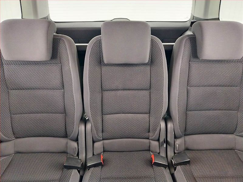 Volkswagen Touran (2012) 1.6 TDI, Tempomat - fotka 10 z 21