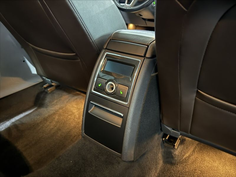 Škoda Superb 3,6   V6 260HP LAURIN WEBASTO - fotka 25 z 37