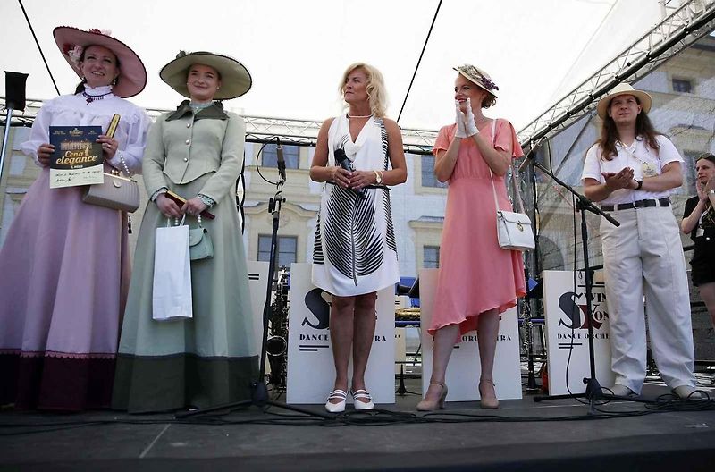 Legendární akce Veteranfest přilákal v letošní ročníku do Slavkova u Brna rekordní počet návštěvníků i vystavovatelů.