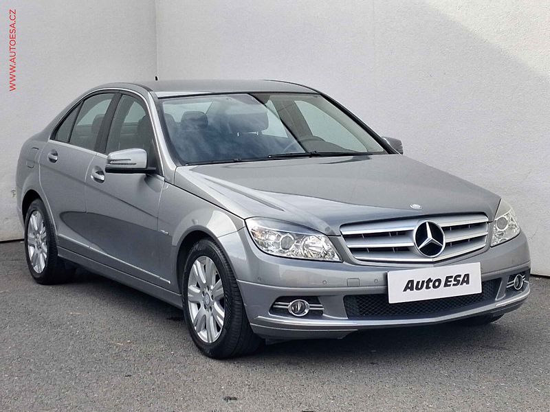 Mercedes-Benz Třídy C (2009) 2.2 CDi C200, AC, temp. - fotografie inzerátu