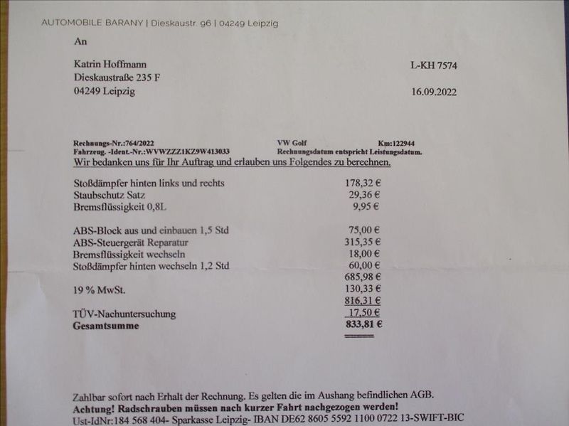 Volkswagen Golf 1,6 i, klima,serviska,1.maj., - fotka 33 z 39