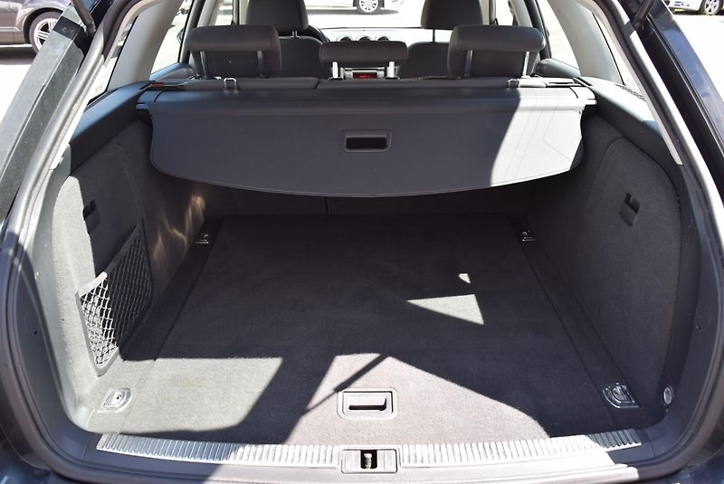 Seat Exeo (2010) 2.0TDI 88kw REFERENCE VÝHŘEVY - fotka 9 z 44