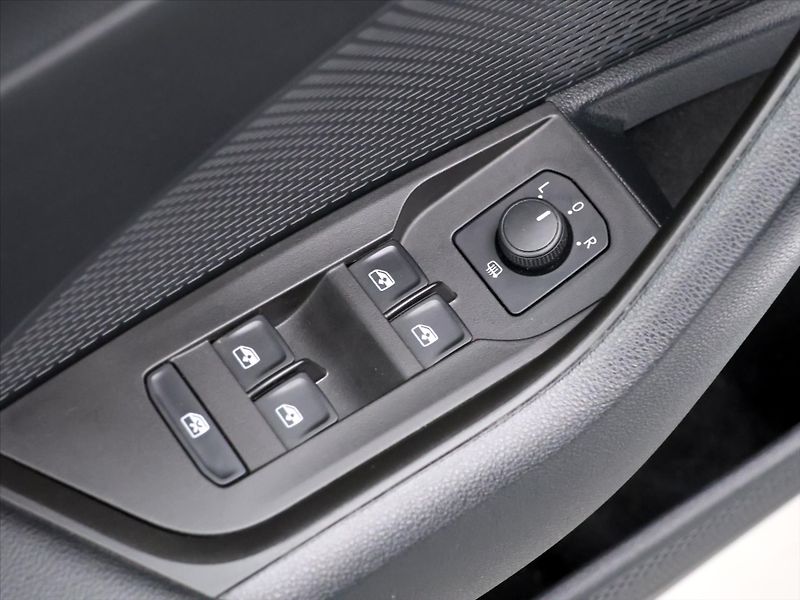 Škoda Octavia 2.0 TDI 85kW CZ Ambition 2.maj - fotka 14 z 35