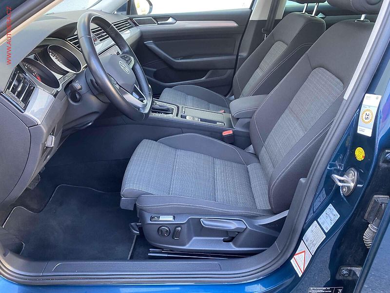Volkswagen Passat (2021) 2.0TDi, Business, DSG, LED - fotka 9 z 18