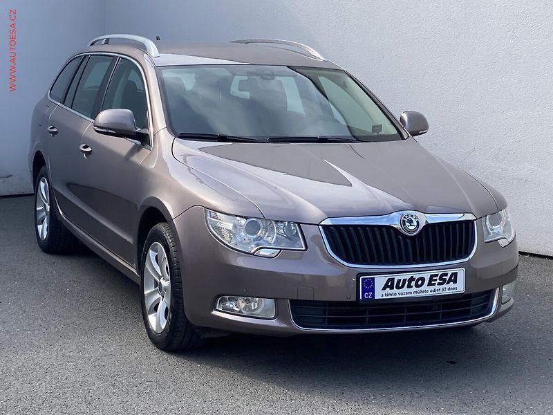 Škoda Superb (2010) 2.0 TDI, DSG, xenon, AC - fotografie inzerátu