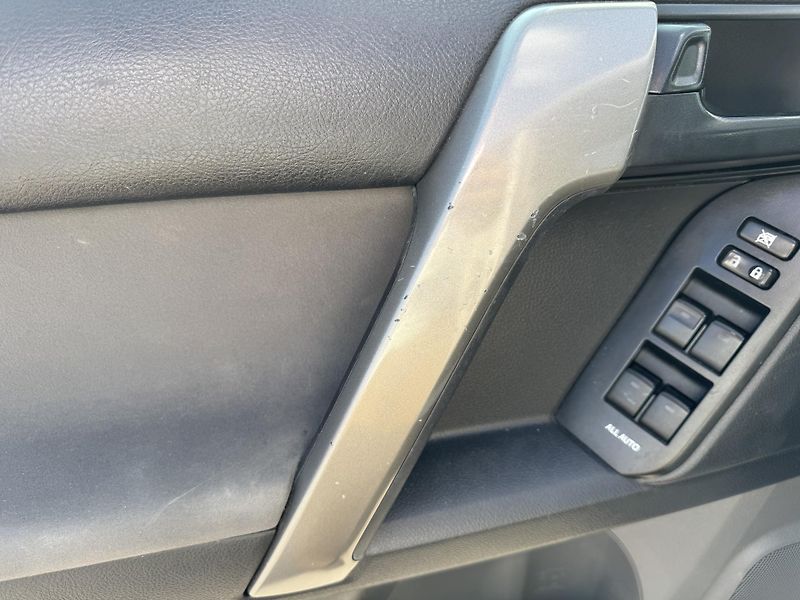 Toyota Land Cruiser 3.0 D-4D 127 kW AUT Tažné - fotka 26 z 36
