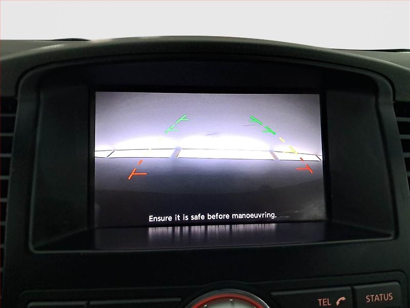 Nissan Pathfinder (2011) 2.5 dCi, 4X4, Automat, 7 míst - fotka 24 z 27