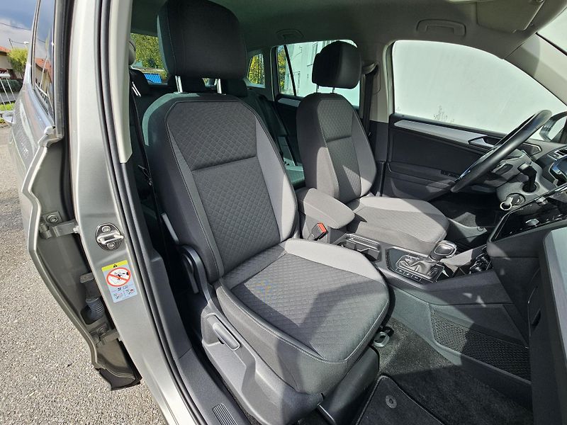 Volkswagen Tiguan (2020) 2.0TDI  - fotka 9 z 22