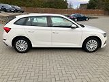 Škoda Scala (2022) 1.0TSI 70kW AMBITION NOVÉ V ČR - náhled 3