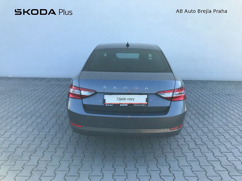 Škoda Superb (2022) GRT STY TD 147/2.0 A7F - fotka 7 z 28