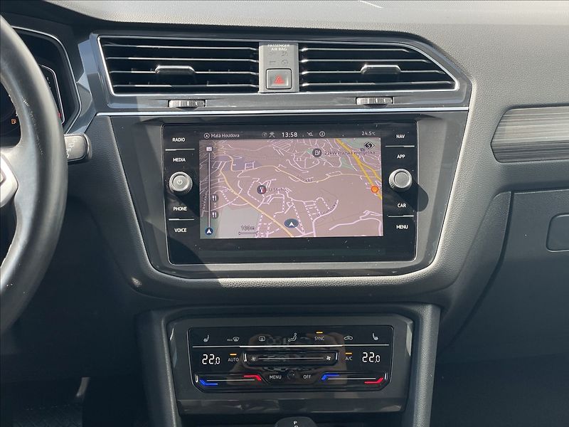 Volkswagen Tiguan Allspace 1,5 TSI DSG Elegance NAVI+ACC - fotka 11 z 22