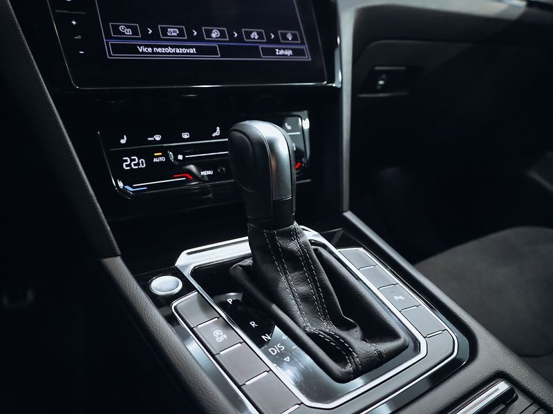 Volkswagen Arteon Shooting Brake R-Line 4Motion 2.0 TDI - fotka 22 z 33
