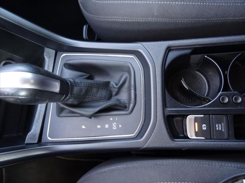 Volkswagen Touran 2,0 TDi 110 kW DSG - fotka 25 z 34