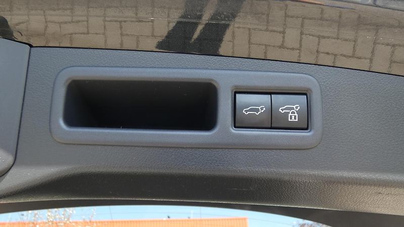 Lexus RX 350h 2.5 HEV 4x4 E-Four e-CVT Execu - fotka 21 z 23