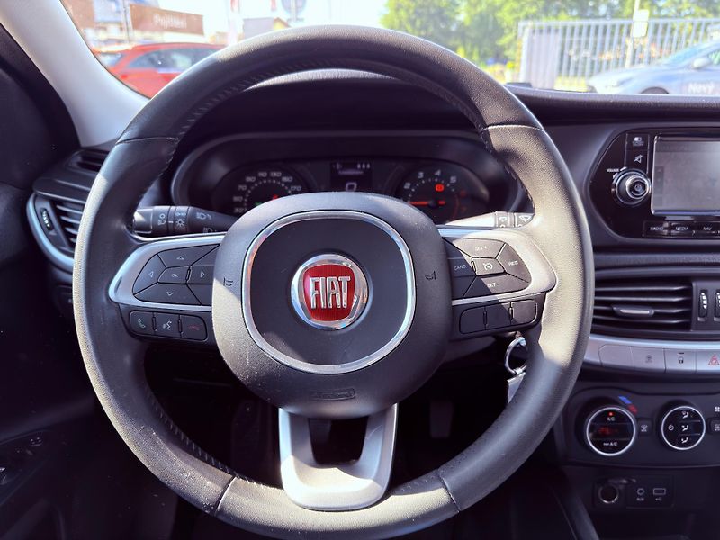Fiat Tipo 1.4-70KW,KLIMA,NOVÉ BRZDY+PNEU - fotka 14 z 24
