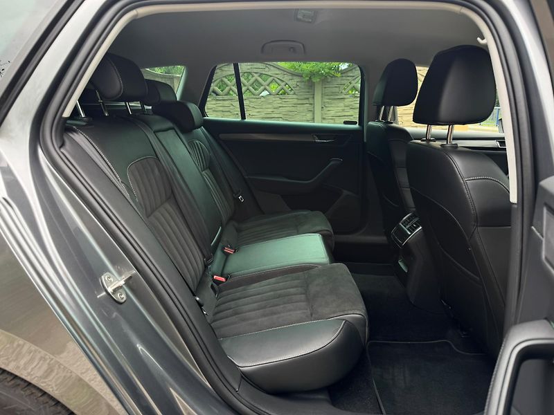 Škoda Superb 2.0 STYLE 1.MAJ ČR DPH KŮŽE - fotka 17 z 26