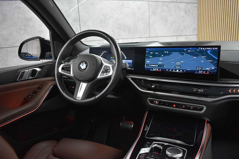 BMW X5 xDrive30d ///M*TAŽNÉ*7.MÍST*ČR - fotka 9 z 51