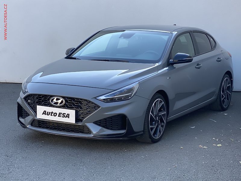Hyundai i30 (2022) 1.5 T-GDi, N-Line - fotka 3 z 21