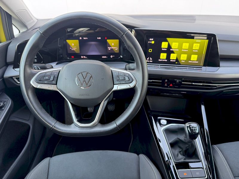 Volkswagen Golf (2023) Variant 1.5 TSI 110kW Style - fotka 9 z 35