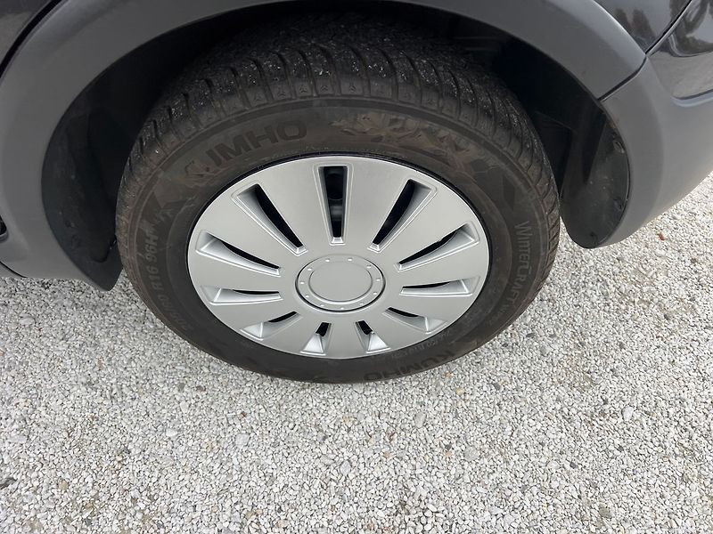 Fiat Sedici 1.9 JTD 4x4 - fotka 15 z 15