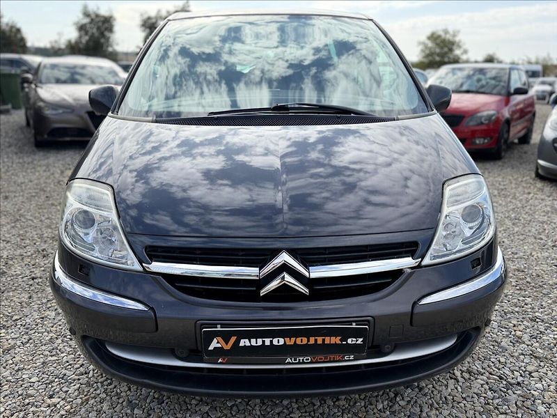 Citroën C8 2,0 HDI 100kW XENONY,TAŽNÉ - fotka 2 z 27