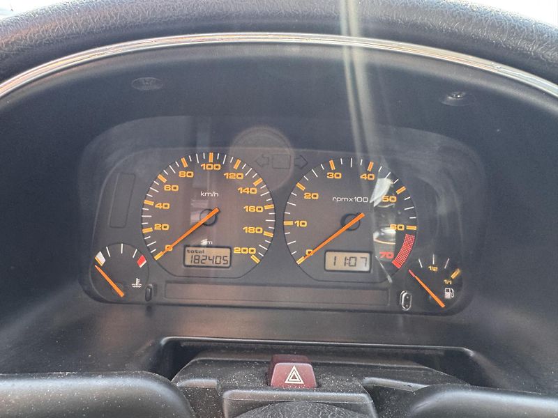 Seat Cordoba 1.4i, 182 tis km,1.Majitel,ČR - fotka 13 z 19