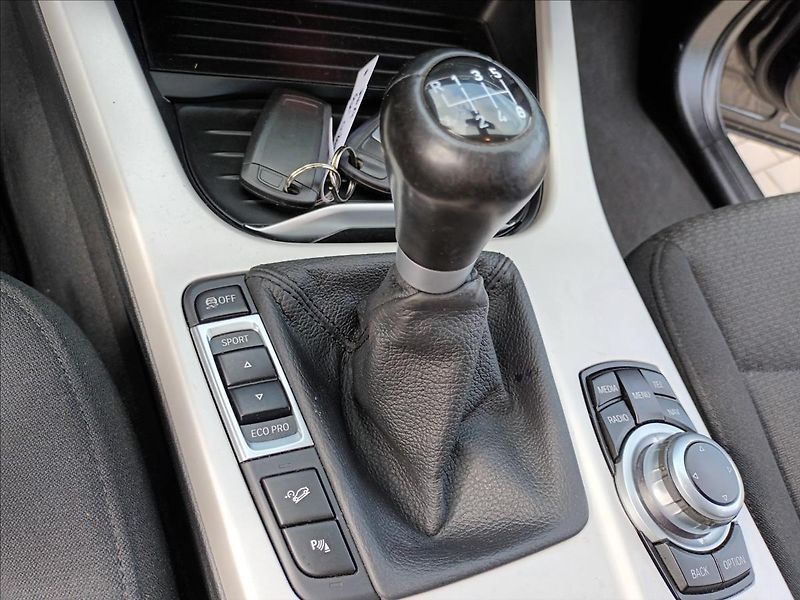 BMW X4 2,0 xDrive20d,MANUÁL,NAVI, - fotka 35 z 41
