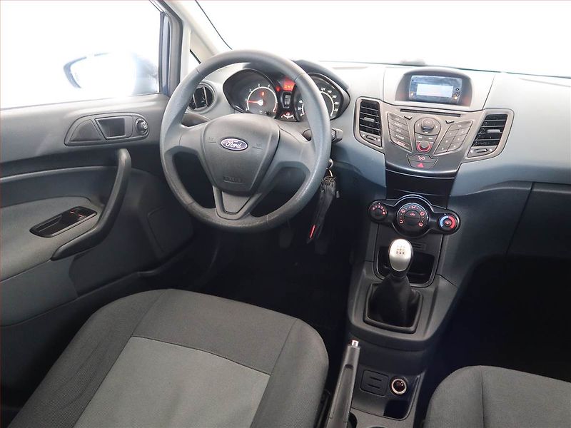 Ford Fiesta (2010) 1.25, za dobrou cenu - fotka 7 z 12
