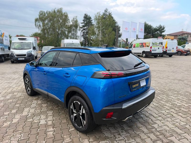 Peugeot 2008 ALLURE Pack 1.2PT 130 EAT8 - fotka 17 z 29
