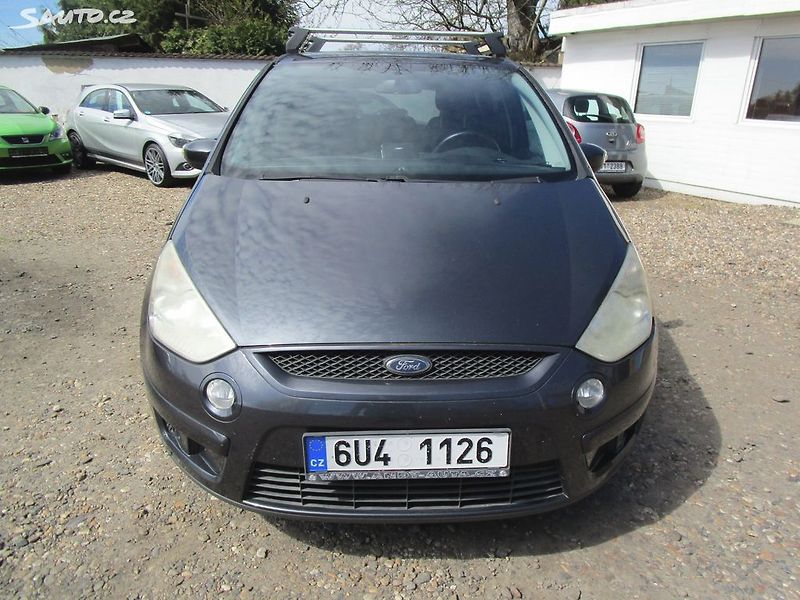 Ford S-MAX 2,0TDCi-96KW-AUTOMAT - fotka 2 z 24