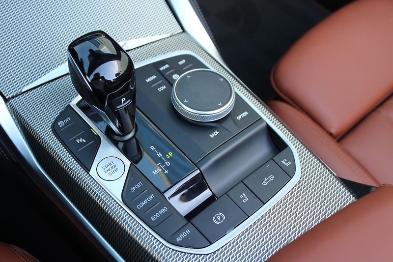 BMW Řada 4 420d Cabrio - fotka 18 z 21