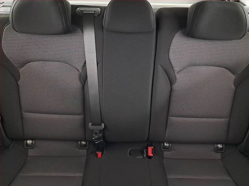 Hyundai i30 (2023) Family Comfort 1.0 T-GDI, ČR - fotka 10 z 16
