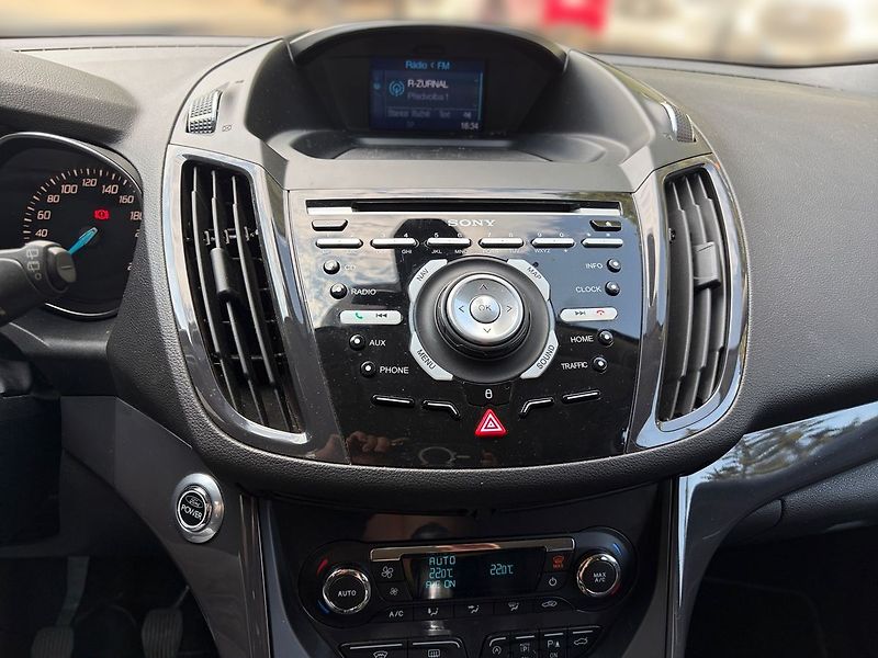 Ford Kuga Titanium TOP VÝBAVA od FORD67 - fotka 9 z 19