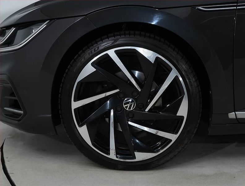 Volkswagen Arteon (2021) R-line 2.0 TSI - fotka 15 z 25